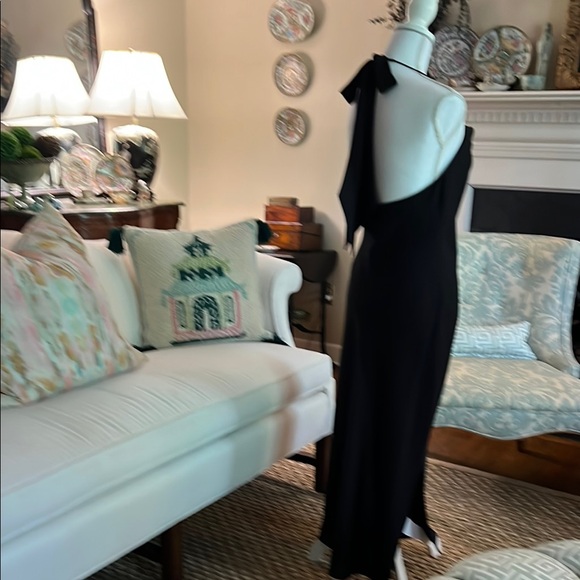 NWT CUSHNIE Black Slip Dress Size 6 - Bow at Back Neck - Picture 2 of 8